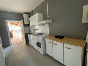 appartement à la location -   86400  CIVRAY, surface 75 m2 location appartement - APR715302